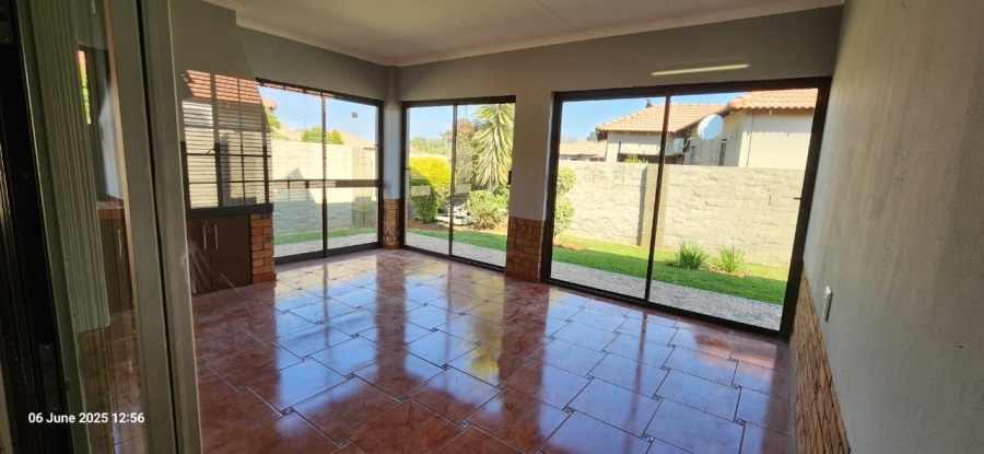 4 Bedroom Property for Sale in Waterkloof East North West